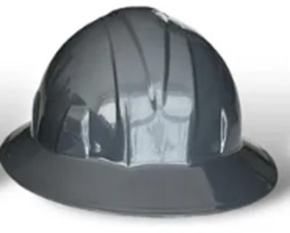 Casco de protección INFRA. Tipo ala ancha con suspensión de ajuste de matraca.